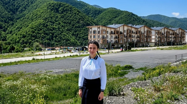 Первая выпускница кяльбаджарской школы стала студенткой