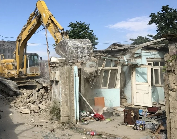 Мы живем в постоянном страхе, что дом снесут вместе с нами. Жалоба в редакцию