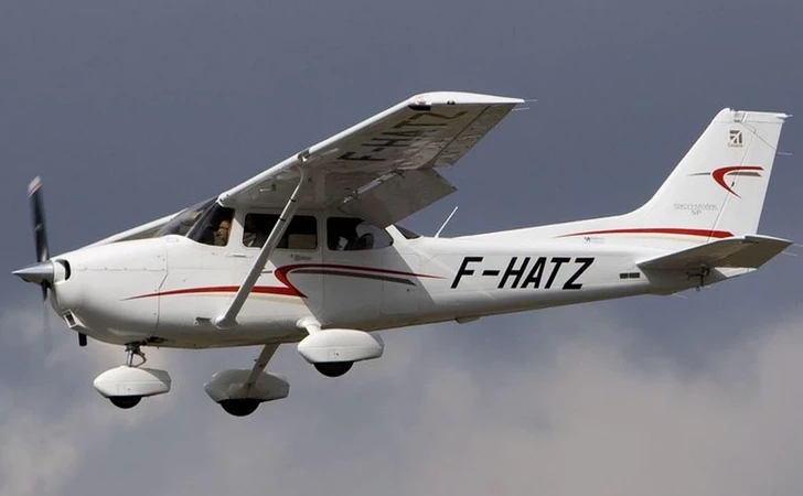 HVG: в Венгрии мужчина угнал самолет и направил его в сторону АЭС