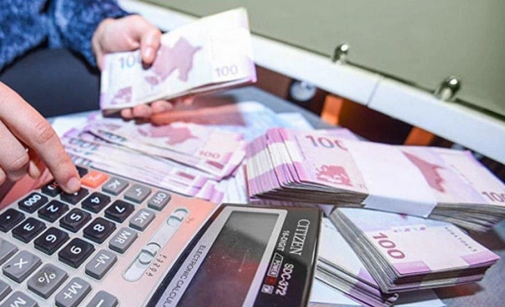 Какие банки и отделения почты продолжат работу в праздничные дни в Азербайджане?