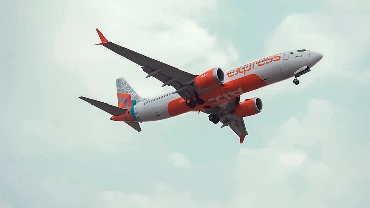 Жесткая посадка лайнера Air India парализовала работу аэропорта Пхукета