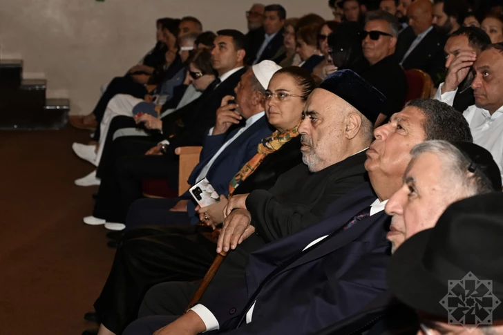 Media.az - Новости Азербайджана - В Баку состоялись похороны народного артиста Азербайджана Александра Шаровского