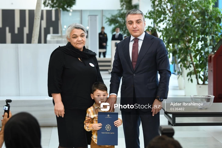 Семьям шехидов и инвалидам войны в Азербайджане предоставлено еще 100 квартир
