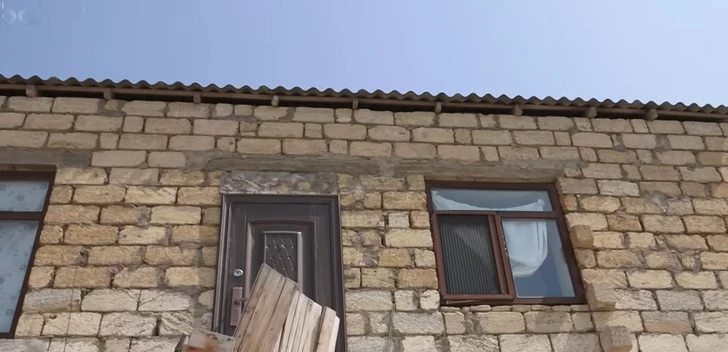 Жительница бакинского поселка стала жертвой обмана со стороны риелтора