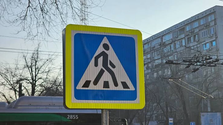На Сальянском шоссе жители не могут безопасно перейти дорогу