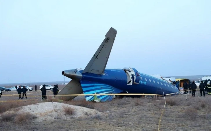 Казахстан направил черные ящики разбившегося самолета AZAL в Бразилию