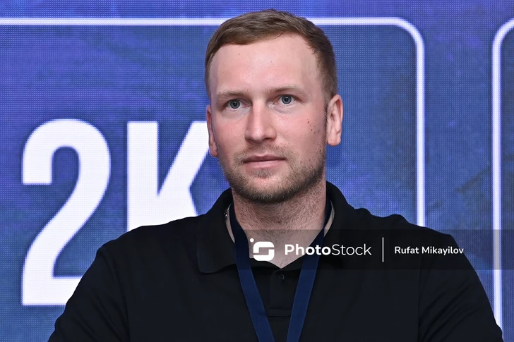 Польский ультрамарафонец оценил условия для плавания в Баку на конференции Oceanman Azerbaijan 2027