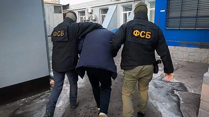 ФСБ заявила о предотвращении атаки дронов на военный аэродром в Саратовской области