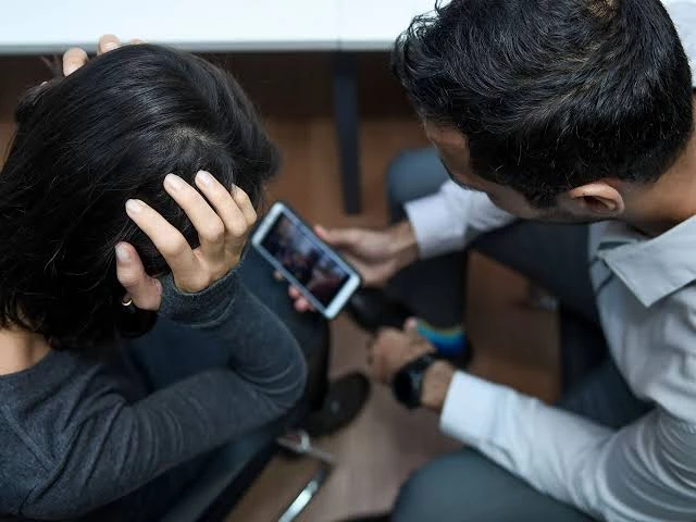 В Баку задержан мужчина за шантаж женщины интимными видеозаписями
