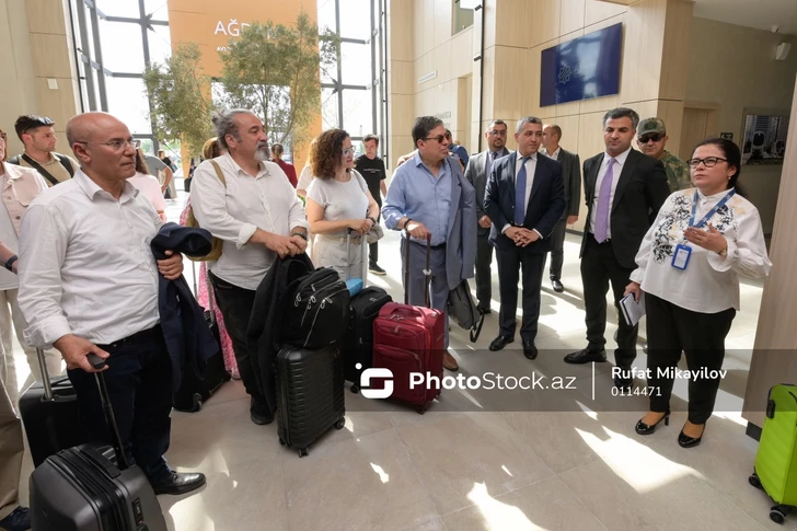 Media.az - Новости Азербайджана - Аккредитованные в Азербайджане дипломаты возвращаются из Агдама в Баку на скоростном поезде
