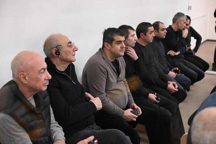 В суде представлена видеозапись выступления Тер-Петросяна на встрече с террористами «Еркрапа»