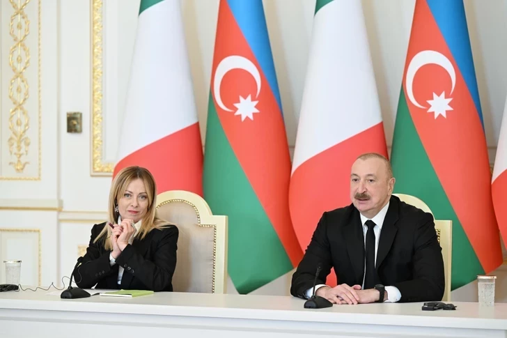 Мелони поблагодарила Ильхама Алиева за решение SOCAR по ценам на топливо в Италии