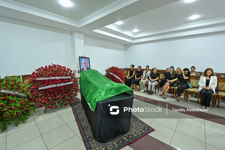 Media.az - Новости Азербайджана - В Баку проходит церемония прощания с народным артистом Тофигом Бакихановым