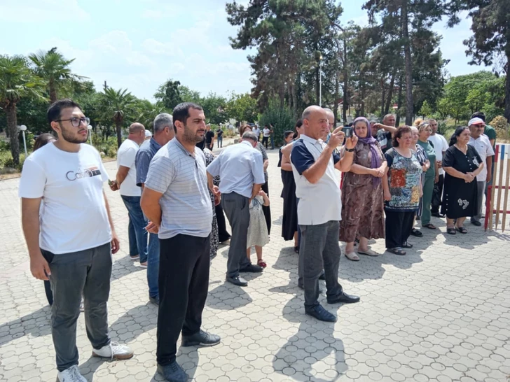 Media.az - Новости Азербайджана - Семьям, прибывшим сегодня в Ходжавендский район, вручены ключи от новых домов