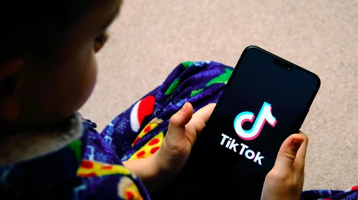 Подросток, пострадавший при съемке видео для TikTok, скончался в больнице