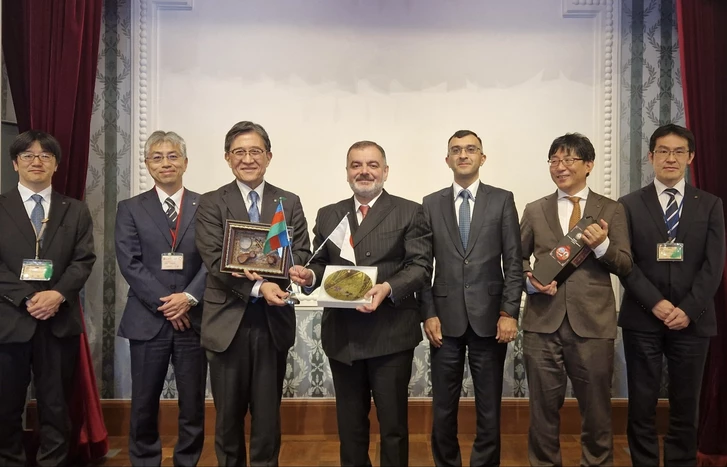 Посол Азербайджана пригласил японского мэра Киото на WUF13 в Баку