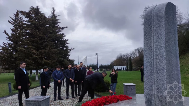 Media.az - Новости Азербайджана - Губинский мемориальный комплекс массово посещают в годовщину геноцида азербайджанцев
