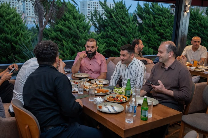 Media.az - Новости Азербайджана - LaLiga Dining & Lounge открыла в парке Мусабекова первую park-side площадку сети