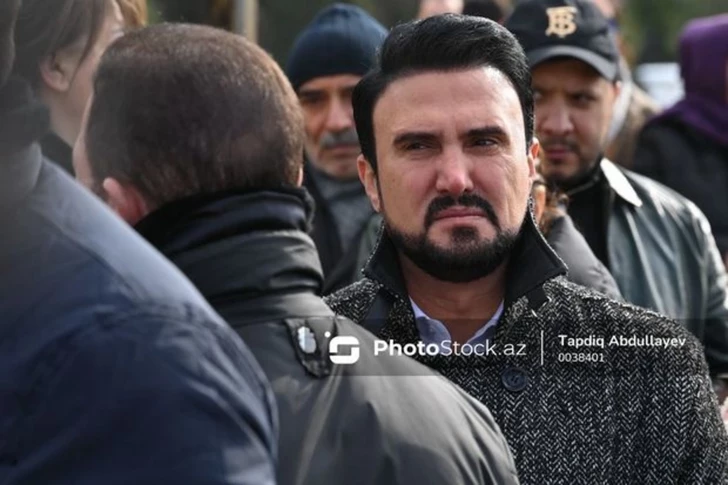 Надир Гафарзаде рассказал о проверке в московском аэропорту