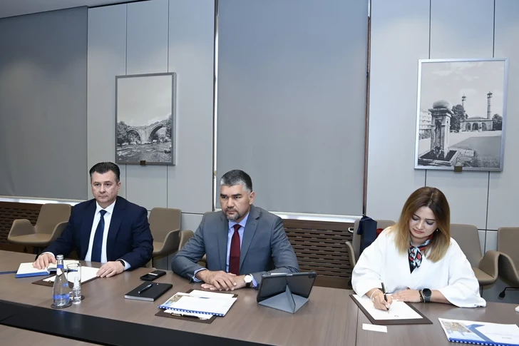 Media.az - Новости Азербайджана - Глава МИД Азербайджана обсудил с генсеком TRACECA развитие транспортных связей и Среднего коридора