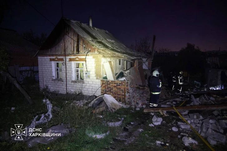 Погибший в Донецкой области и десятки поврежденных объектов: последствия атак в Украине