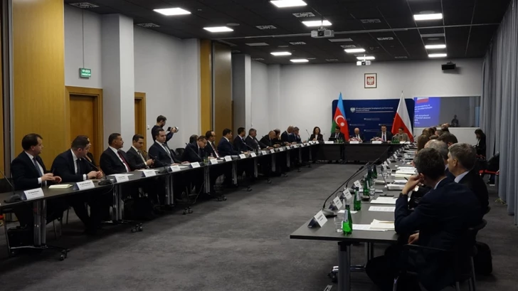 В Варшаве прошел азербайджано-польский бизнес-форум