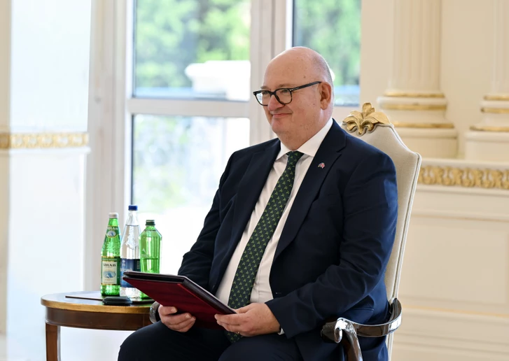 Media.az - Новости Азербайджана - Президент Ильхам Алиев принял новоназначенного посла Великобритании