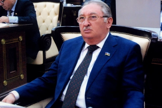 Ректор Одлар Юрду: Университетом управляют сами студенты