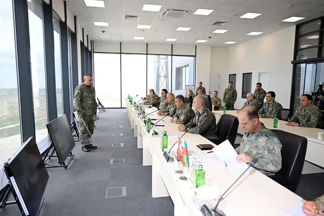 В Баку прошли совместные учения военнослужащих Азербайджана и Турции