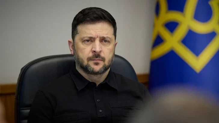 Зеленский сообщил о 17 погибших и 44 пострадавших в результате ракетного удара по Киеву и области
