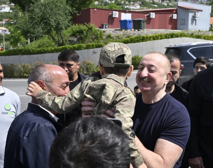 Media.az - Новости Азербайджана - Президент Ильхам Алиев встретился с жителями города Лачын