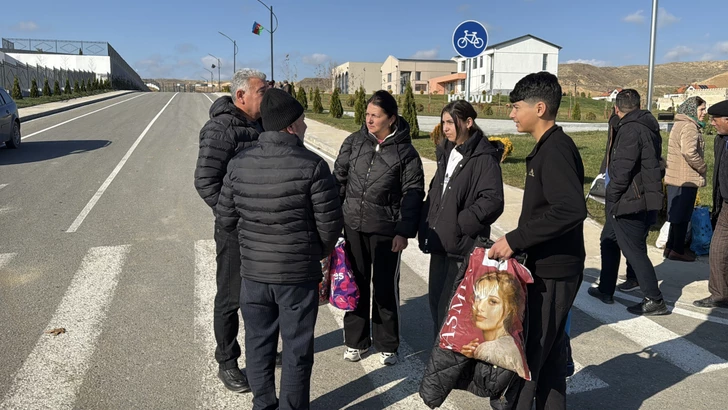 Media.az - Новости Азербайджана - В село Хоровлу выехала группа бывших вынужденных переселенцев