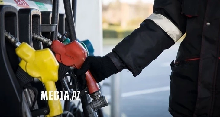 В Азербайджане выросло производство бензина
