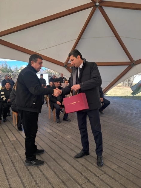Media.az - Новости Азербайджана - В Гадруте, Гырмызы Базар Ходжавендского района и Ходжалы семьям вручили ключи от новых домов