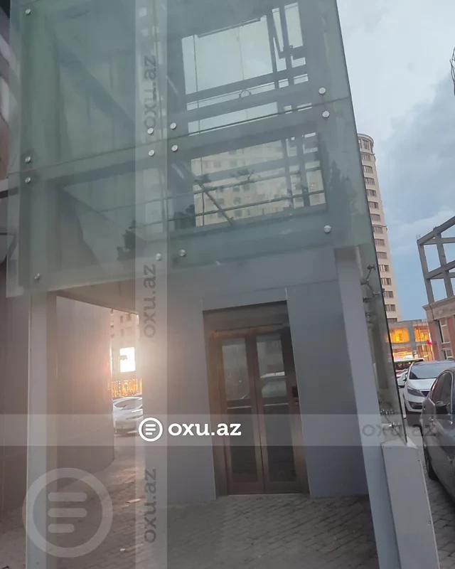 Media.az - Новости Азербайджана - Неисправный лифт на переходе у ASAN xidmət в Баку подвергает опасности детей и пожилых людей