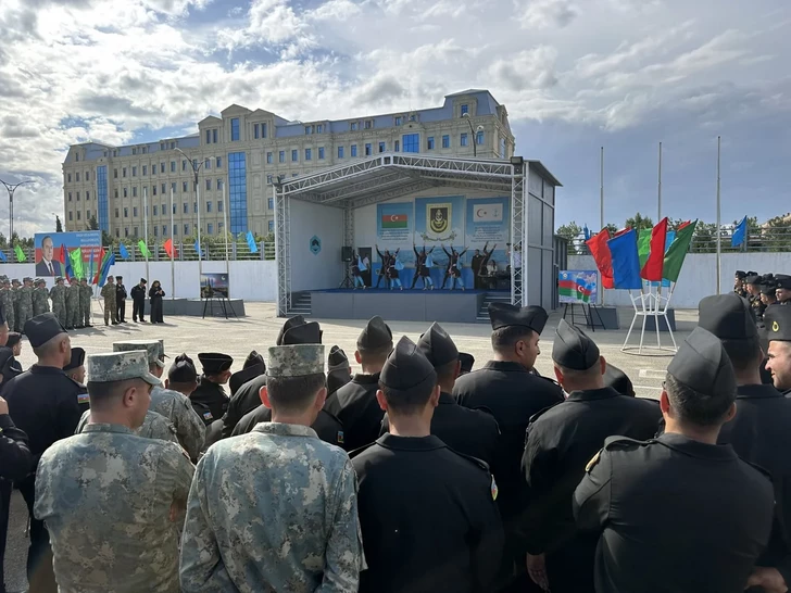 Media.az - Новости Азербайджана - В азербайджанской армии проведены мероприятия по случаю Гурбан байрамы и 28 мая — Дня Независимости