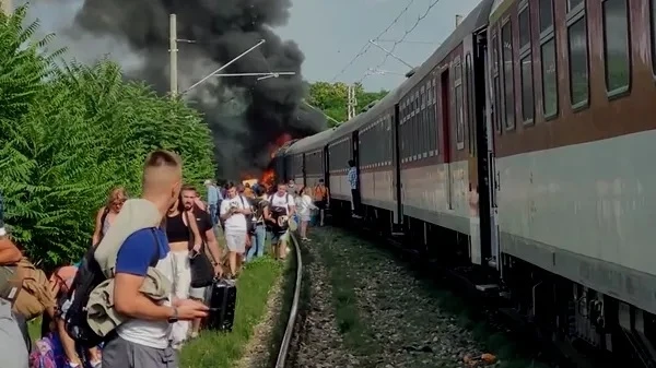 В Словакии в результате столкновении поезда и автобуса погибли пять человек