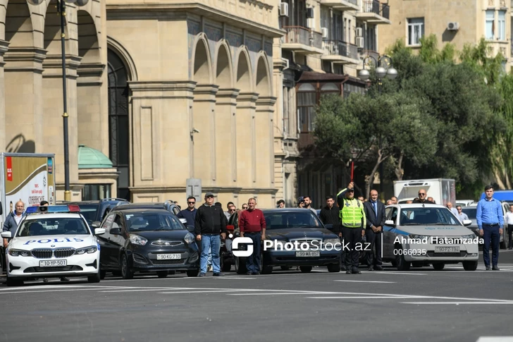 В Азербайджане в 12:00 почтут память шехидов минутой молчания