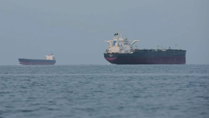 Иран экспортировал более 40 млн баррелей нефти после снятия блокады США