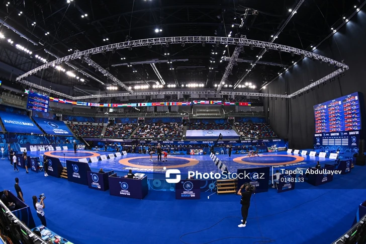 Эльгун Керимли уступил индийскому борцу на старте чемпионата мира U-17 в Баку