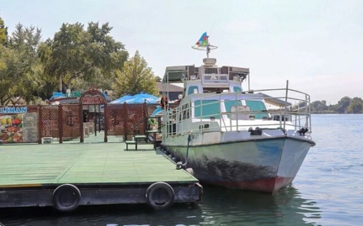 TƏBİB: Восемь из 10 пострадавших при пожаре на лодке в Мингячевире выписаны домой
