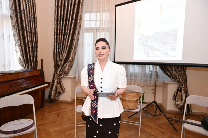 Media.az - Azərbaycan Xəbərləri - "İrəvan: Tarixin və İtirilmiş İrsin Sədaları" kitabının təqdimatı Bakıda keçirilib.