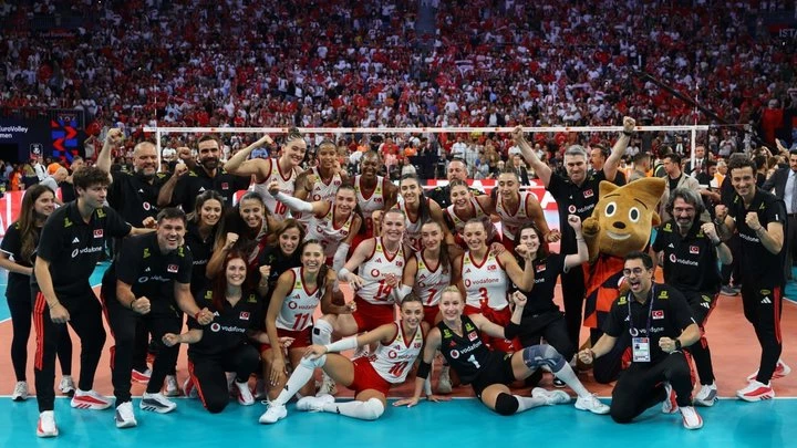 Турция второй раз подряд выиграла женский чемпионат Европы по волейболу
