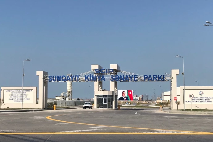 В Сумгайытском промпарке запустят производство булочных изделий для бургеров