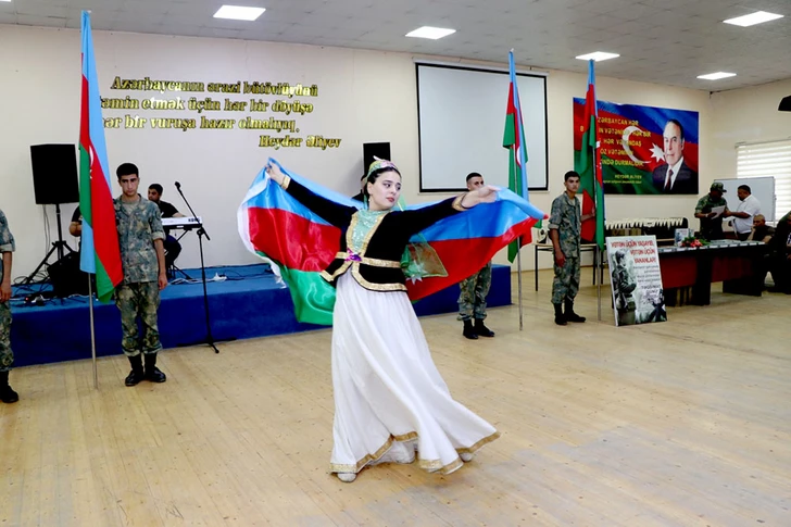 В Азербайджанской армии прошли мероприятия по случаю Дня Вооруженных сил