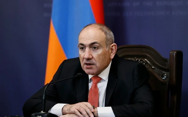 Никол Пашинян осудил сжигание флагов Азербайджана и Турции