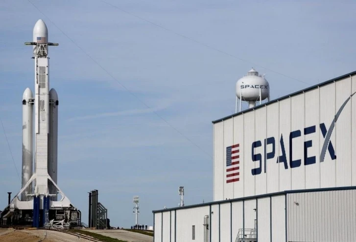 Акции SpaceX снижаются третий день подряд после объявления о размещении облигаций