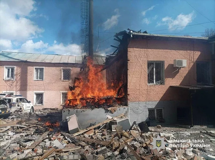 Российские войска продолжают наносить удары по Украине: есть жертвы и разрушения