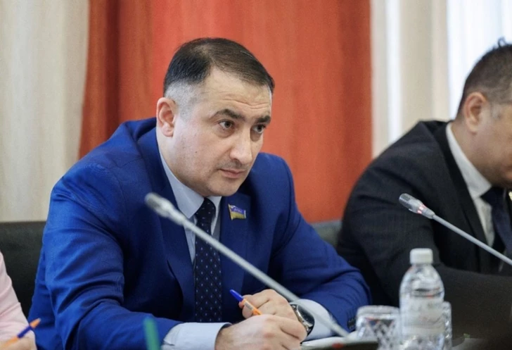 В России уволили депутата-азербайджанца, назвавшего ХМАО исторической родиной узбеков