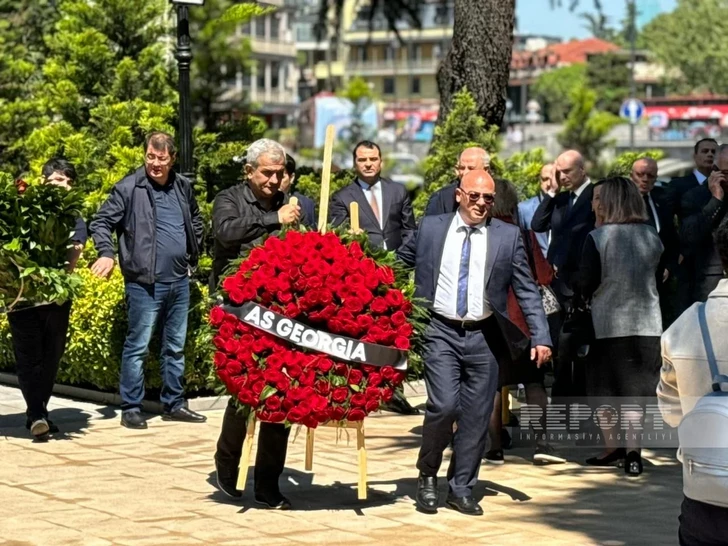 Media.az - Новости Азербайджана - В Тбилиси и Рустави почтили память Гейдара Алиева